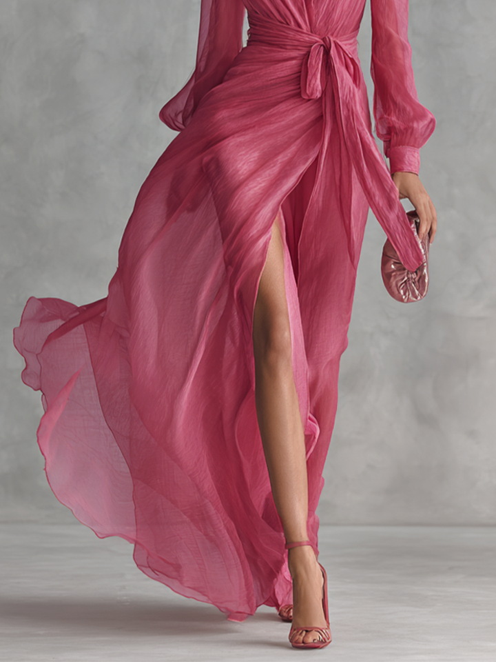 Robe rose en chiffon à col en V