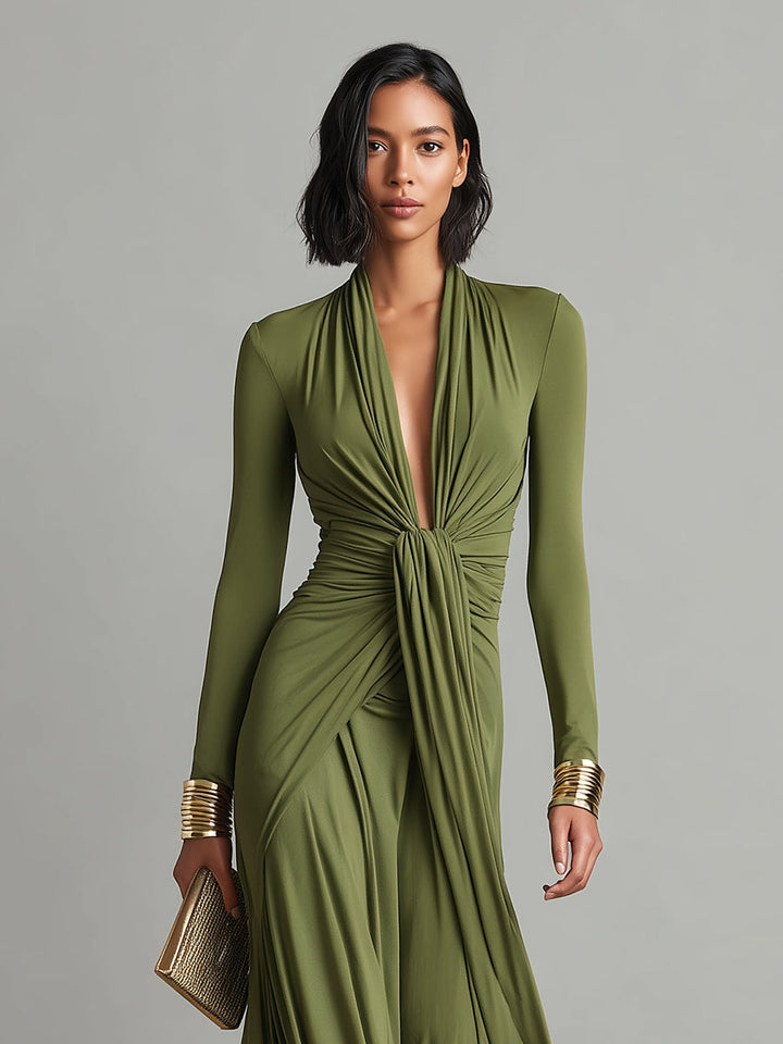 Robe maxi en soie Oliv à décolleté en V